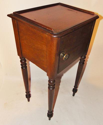 Georgian Mahogany Bedside Cabinet (1 of 6)