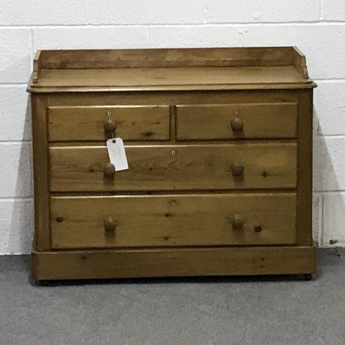 Late Victorian Pine Chest of Drawers (1 of 6)