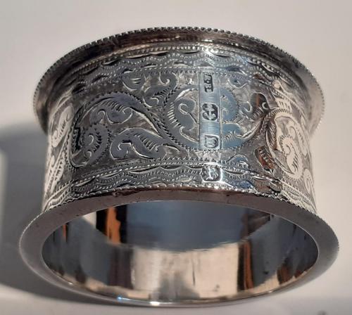Victorian Silver Napkin Ring, Hallmarked 1896 (1 of 2) Victorian Silver Napkin Ring, Hallmarked 1896 (1 of 2)