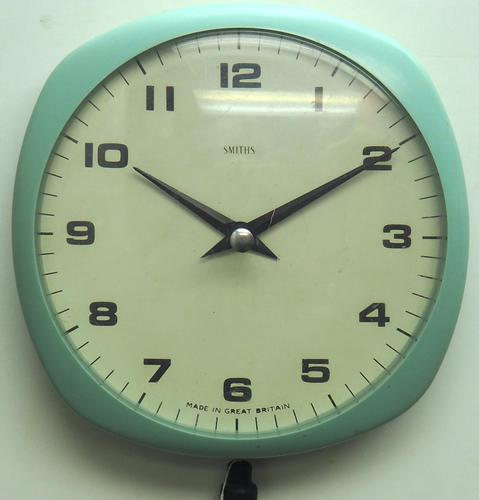 Interesting Turquoise Smiths Retro 1960s Mechanical Wall Clock (1 of 8)