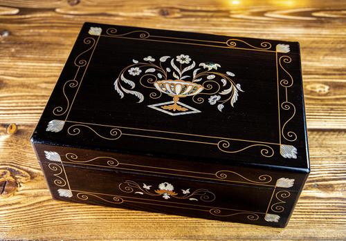 Stunning Coromandel Sewing Box 1850 (1 of 14) Stunning Coromandel Sewing Box 1850 (1 of 14)