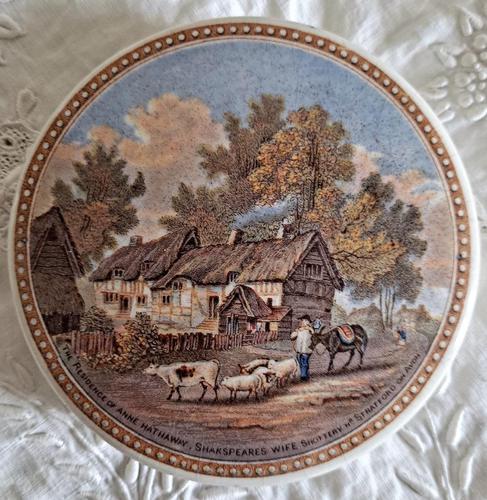 Antique English Victorian Pratt-ware Pot-lid ~ "Anne Hathaway's Cottage" ~ Ball No. 228 (1 of 2) Antique English Victorian Pratt-ware Pot-lid ~ "Anne Hathaway's Cottage" ~ Ball No. 228 (1 of 2)
