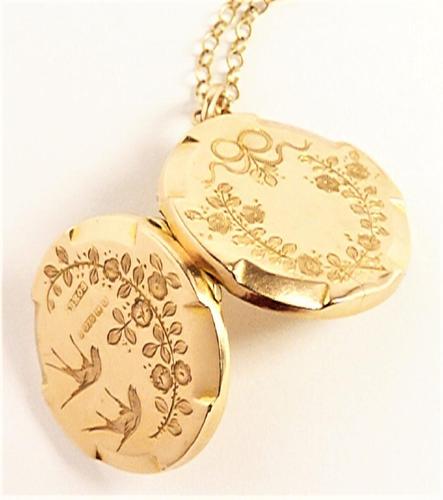 Antique Fully Hallmarked 9ct Rose Gold Locket Necklace (1 of 10) Antique Fully Hallmarked 9ct Rose Gold Locket Necklace (1 of 10)