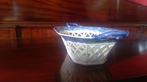 Antique Davenport Pottery Pearlware Latticed Worked Chestnut Basket (1 of 7) Antique Davenport Pottery Pearlware Latticed Worked Chestnut Basket (1 of 7)