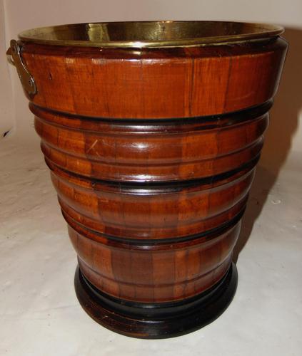 Dutch Turned & Coopered Bucket (1 of 5) Dutch Turned & Coopered Bucket (1 of 5)