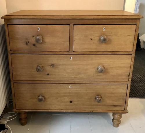 Small Pine Chest of Four Drawers (1 of 7)