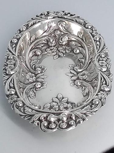 Victorian Silver Pin Dish - Birmingham 1897 (1 of 8)