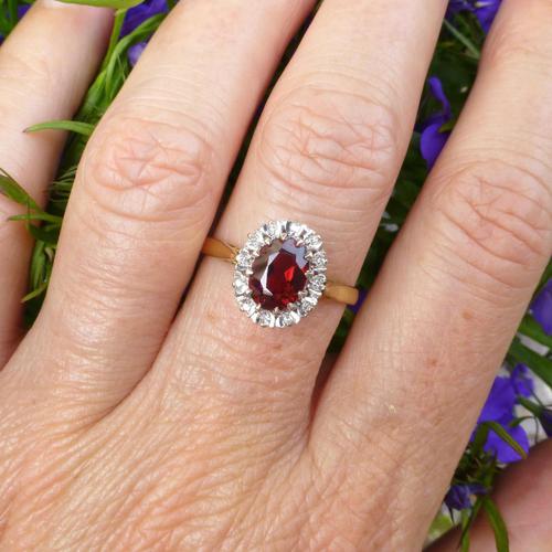 Vintage 18ct Gold Natural Garnet Diamond Oval Halo Cluster Ring 1970's (1 of 10) Vintage 18ct Gold Natural Garnet Diamond Oval Halo Cluster Ring 1970's (1 of 10)