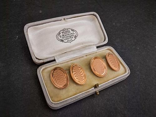 Pair of Gold Cufflinks (1 of 3) Pair of Gold Cufflinks (1 of 3)
