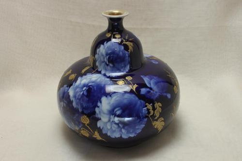 Doulton Burslem Corolian Ware Vase (1 of 5)