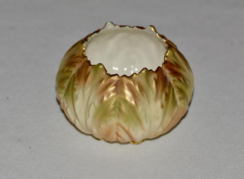 1905 Royal Worcester - Earlyblush Ivory 'colour' Porcelain - Leaf Form Vase (1 of 4)