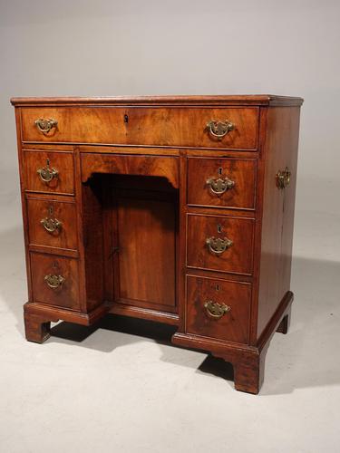 Most Attractive George III Period Kneehole Desk (1 of 6) Most Attractive George III Period Kneehole Desk (1 of 6)