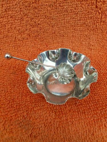 Antique Sterling Silver Hallmarked Salts & Matching Spoon 1897 E G (1 of 8)