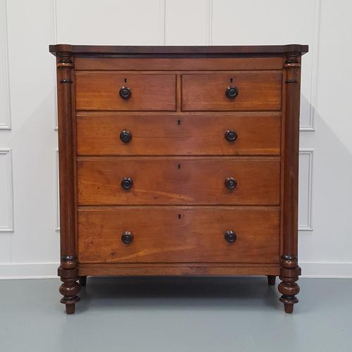 Fine Quality Large Mahogany Chest of Drawers c1840 (1 of 7)