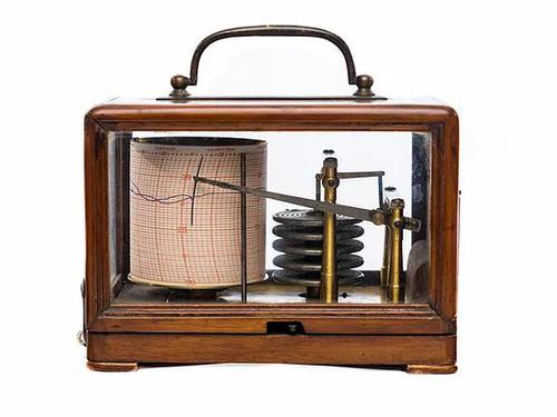 Barograph – Small Pattern by Richard Freres, Paris c.1895 (1 of 3) Barograph – Small Pattern by Richard Freres, Paris c.1895 (1 of 3)