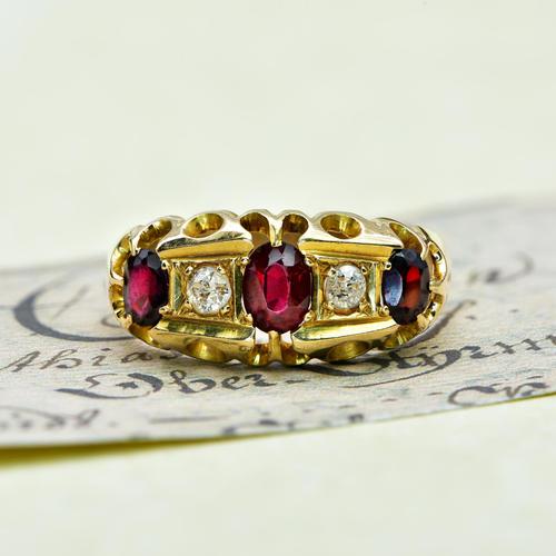 The Antique 1915 Garnet & Old Mine Cut Diamond Ring (1 of 8)