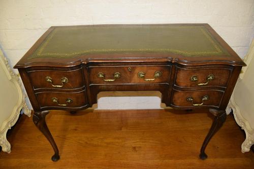 Quality Antique Mahogany Writing Desk (1 of 6)