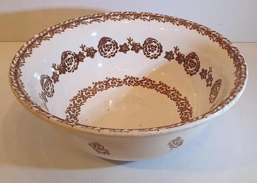 Rare 19th Century Irish Sponge Ware Basin (1 of 4) Rare 19th Century Irish Sponge Ware Basin (1 of 4)