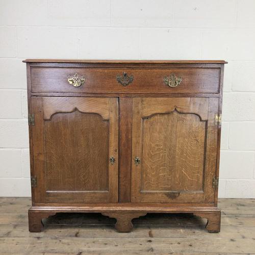 Antique Oak Cupboard on Bracket Feet (1 of 12)