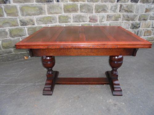 Oak Extending Dining Table / Kitchen Table c.1920 (1 of 1)