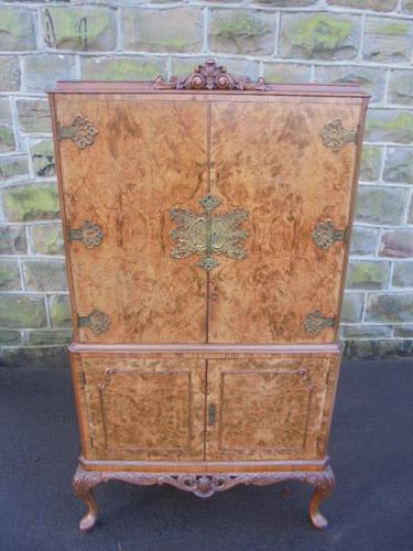 Burr Walnut Cocktail Cabinet / Drinks Cabinet c.1920 (1 of 1) Burr Walnut Cocktail Cabinet / Drinks Cabinet c.1920 (1 of 1)