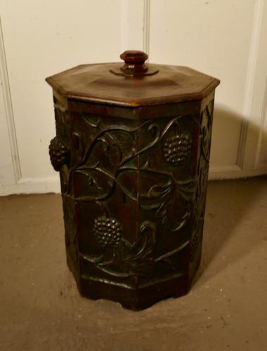 Arts & Crafts Carved Oak Lined Coal or Log Bucket (1 of 8) Arts & Crafts Carved Oak Lined Coal or Log Bucket (1 of 8)