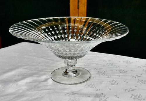 Large French Tazza Diamond Patterned Crystal Pedestal Fruit Dish (1 of 8) Large French Tazza Diamond Patterned Crystal Pedestal Fruit Dish (1 of 8)