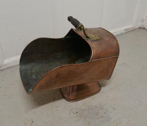 Superb Large Arts and Crafts Copper Helmet Coal Scuttle (1 of 6) Superb Large Arts and Crafts Copper Helmet Coal Scuttle (1 of 6)