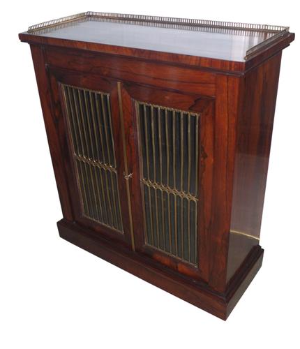 William IV Rosewood Bookcase with Brass Grills C.1830 (1 of 1) William IV Rosewood Bookcase with Brass Grills C.1830 (1 of 1)