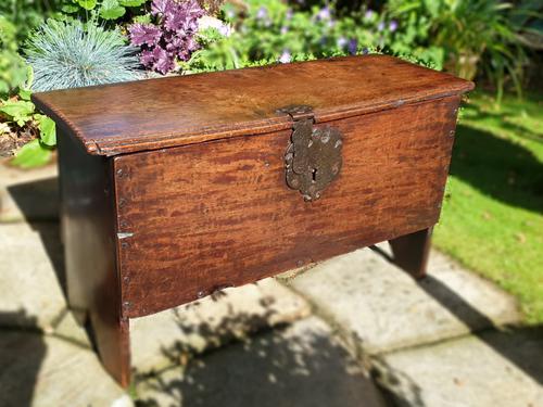 Small 17th Century Oak Coffer (1 of 6)