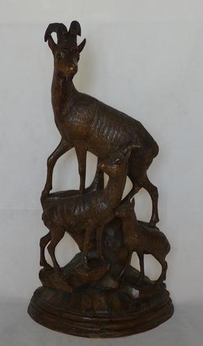 Fine Black Forest Carving of Goats (1 of 8) Fine Black Forest Carving of Goats (1 of 8)