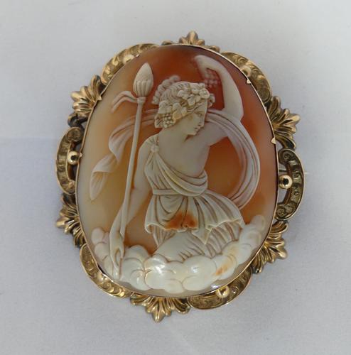 Beautiful 19th Century Cameo Brooch (1 of 5) Beautiful 19th Century Cameo Brooch (1 of 5)
