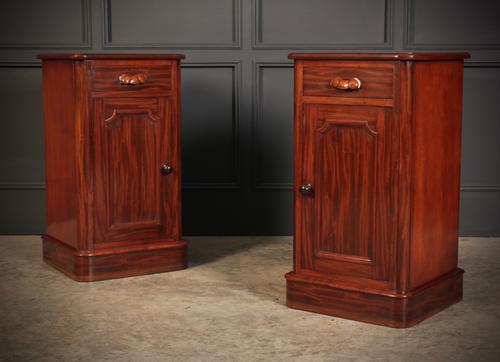 Pair of Victorian Mahogany Bedside Cabinets (1 of 10) Pair of Victorian Mahogany Bedside Cabinets (1 of 10)