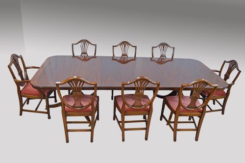 Bevan Funnell Regency Style Dining Table & 8 Chairs (1 of 1)