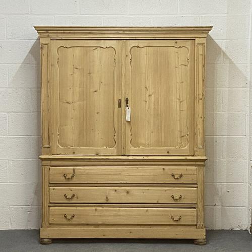 Large Old Dutch Pine Linen Press with Drawers (1 of 10) Large Old Dutch Pine Linen Press with Drawers (1 of 10)