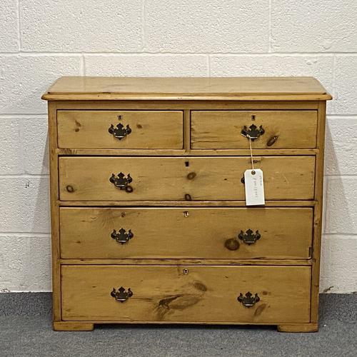 English Victorian Pine Chest of Drawers (1 of 6)