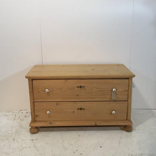 Useful Pine Storage Chest of Drawers c.1925 (1 of 1) Useful Pine Storage Chest of Drawers c.1925 (1 of 1)