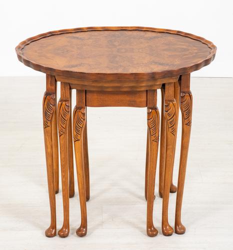 Queen Anne Style Nest of 3 Walnut Tables c.1920 (1 of 9)