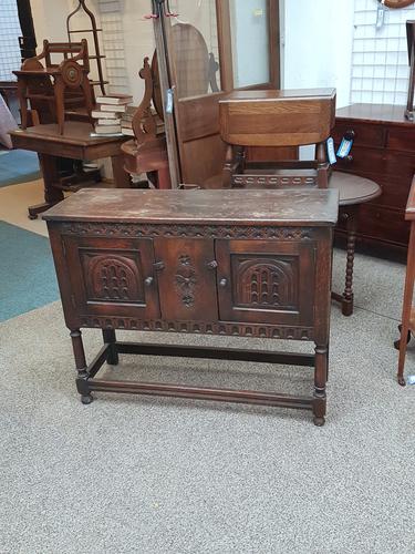 1920s Oak Sideboard (1 of 6)