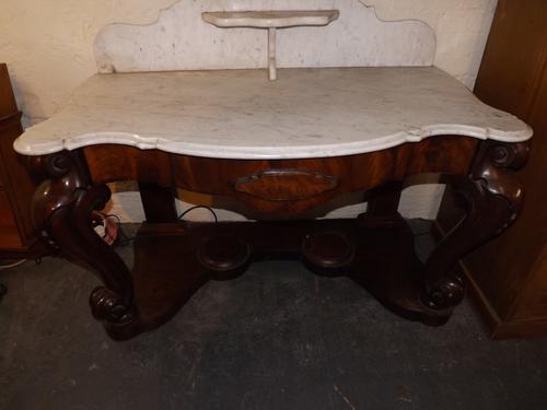 Mahogany Washstand c.1850 (1 of 1) Mahogany Washstand c.1850 (1 of 1)