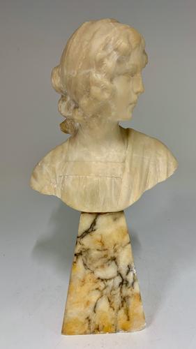 Antique Alabaster Bust Young Woman c.1910 (1 of 7) Antique Alabaster Bust Young Woman c.1910 (1 of 7)