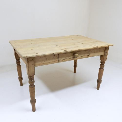 Antique Pine Table (Project) (1 of 1) Antique Pine Table (Project) (1 of 1)