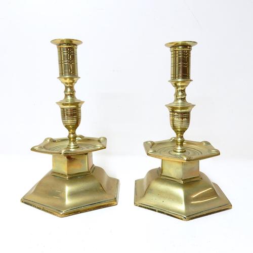 Pair of Heavy Brass Candlesticks (1 of 1) Pair of Heavy Brass Candlesticks (1 of 1)