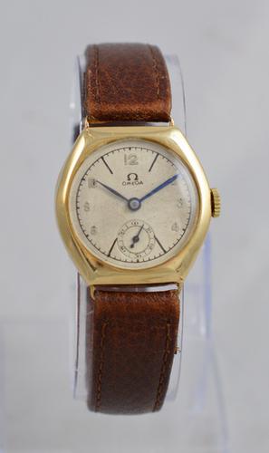 1936 Omega 9K Gold Wristwatch (1 of 1)