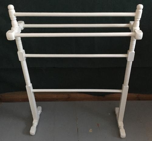 Towel RAil C.1910 (1 of 1)