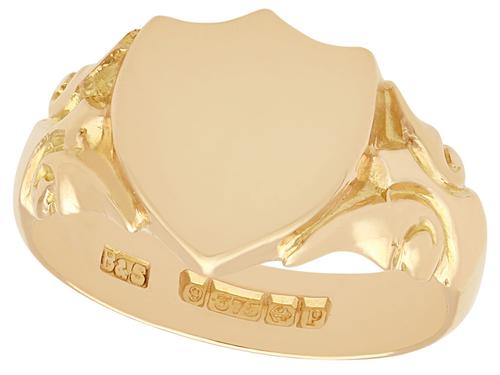 9ct Yellow Gold Signet Ring - Antique 1915 (1 of 6) 9ct Yellow Gold Signet Ring - Antique 1915 (1 of 6)
