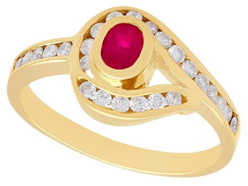 0.28ct Ruby 7 0.39ct Diamond, 18ct Yellow Gold Twist Ring - Vintage c.1980 (1 of 9) 0.28ct Ruby 7 0.39ct Diamond, 18ct Yellow Gold Twist Ring - Vintage c.1980 (1 of 9)