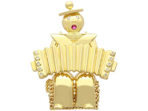 0.14ct Diamond & Ruby, 18ct Yellow Gold Accordion Brooch - Vintage c.1950 (1 of 9) 0.14ct Diamond & Ruby, 18ct Yellow Gold Accordion Brooch - Vintage c.1950 (1 of 9)
