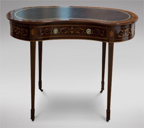 19th Century Mahogany Kidney Shaped Desk by Maple & Co (1 of 5) 19th Century Mahogany Kidney Shaped Desk by Maple & Co (1 of 5)