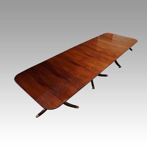 Regency Style Mahogany 3 Pillar Dining Table (1 of 11)